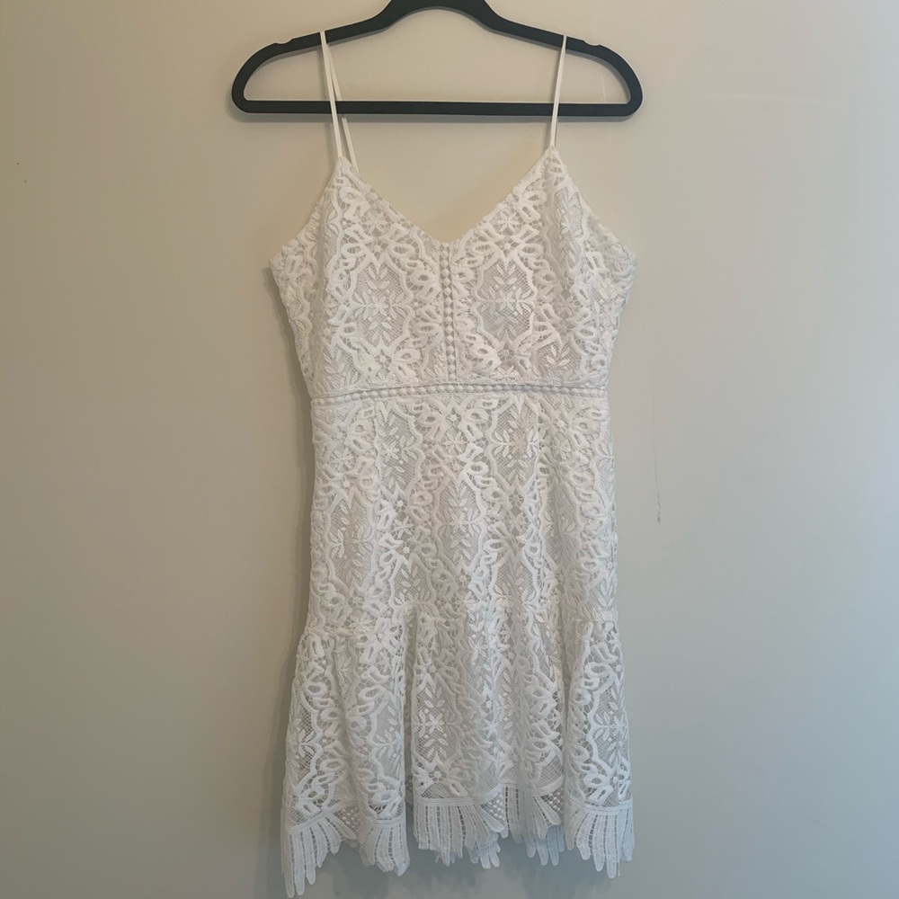White lace party dress